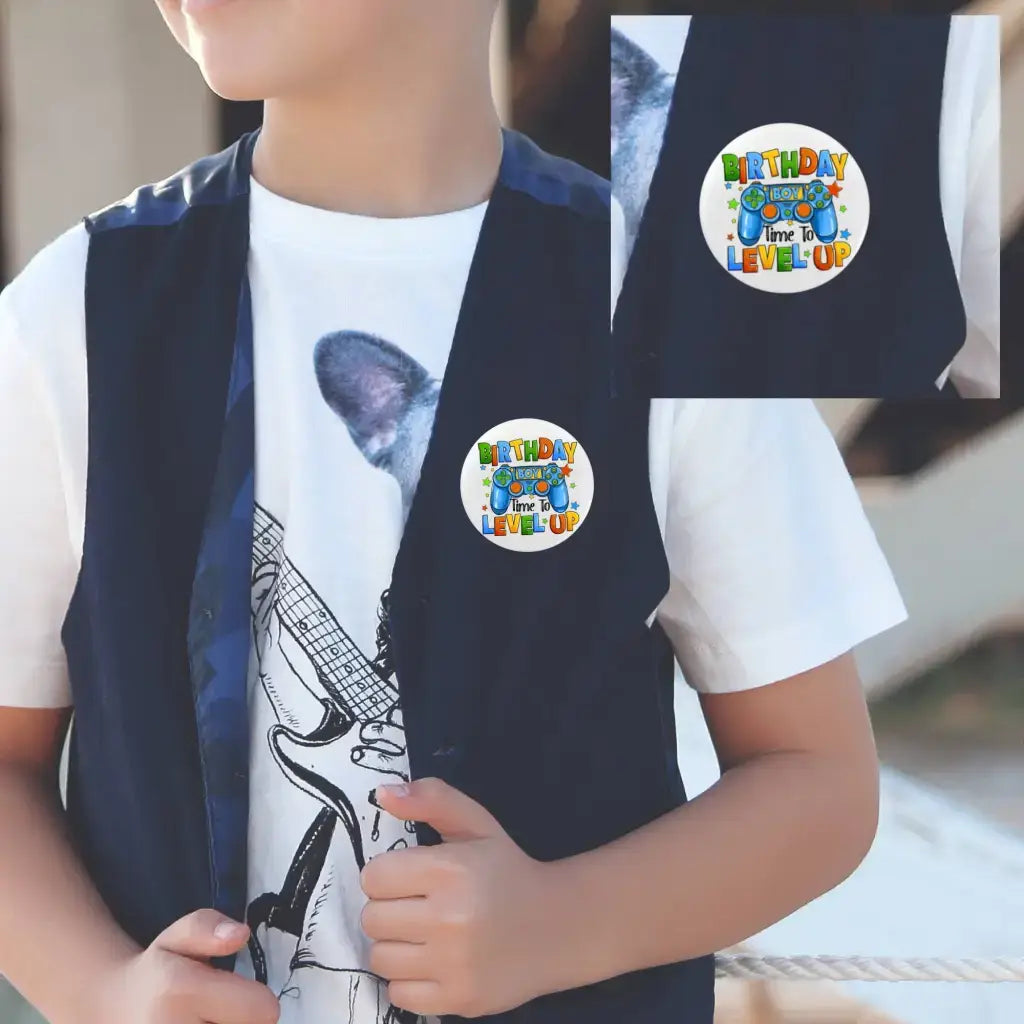 Emuworks Birthday Boy Badge - Any Age Birthday Badge For Gamer Boys, Birthday Party Accessories And Decorations,Pin Button Badge 2.32 in 59 mm - EMU Works